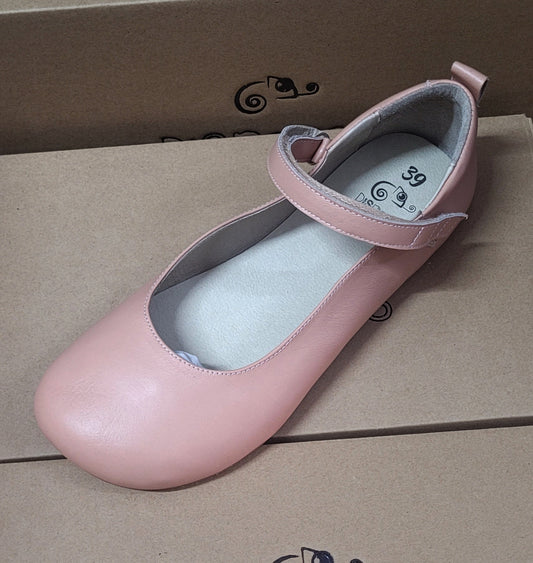 Merceditas Salón Aicha Nude- Dispares