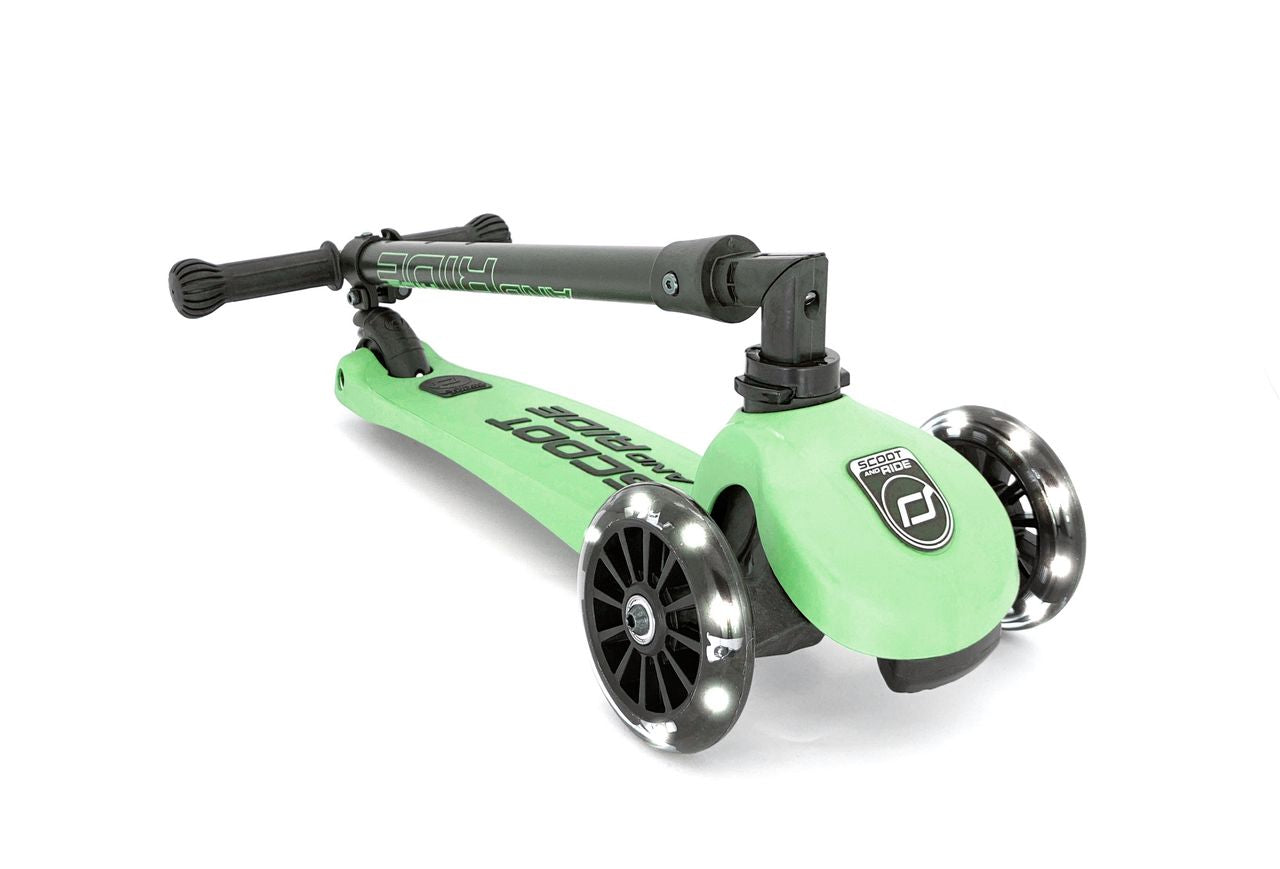 Highwaykick 3 LED Kiwi- Scoot&Ride