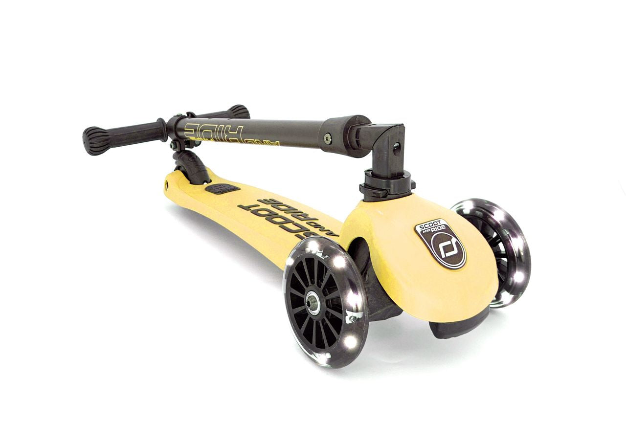 Highwaykick 3 LED Lemon- Scoot&Ride