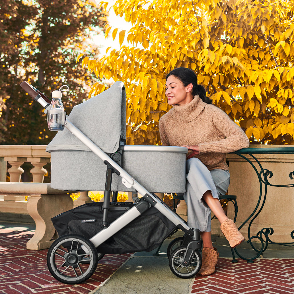 Duo Silla de paseo + capazo UPPAbaby Cruz V2